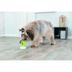Trixie Lick'N' Snack Bal - Hondenspeelgoed - Groen Grijs Ø8/12x13 Cm